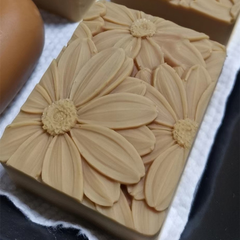 Newest!!!3d Elegant Sunflower  - огляд і ціна Soap Making Guide For Beginners