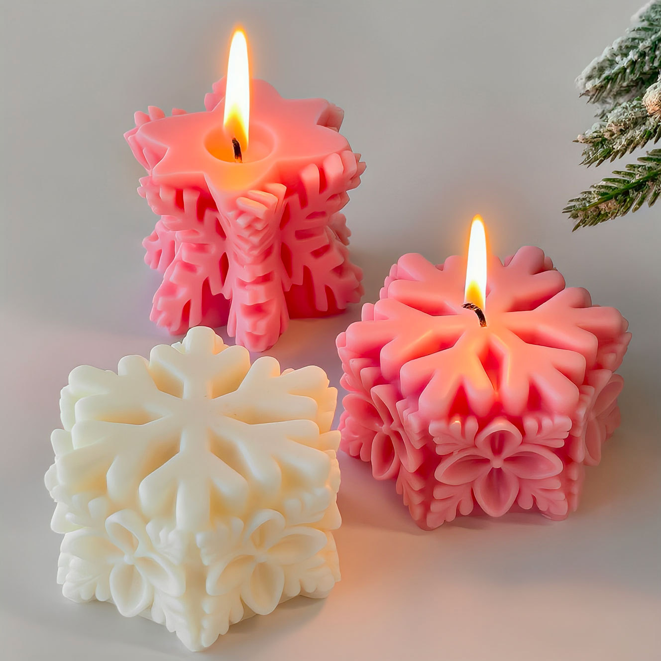 Christmas Snowflake Pillar Can - огляд і ціна Soap Making Scents