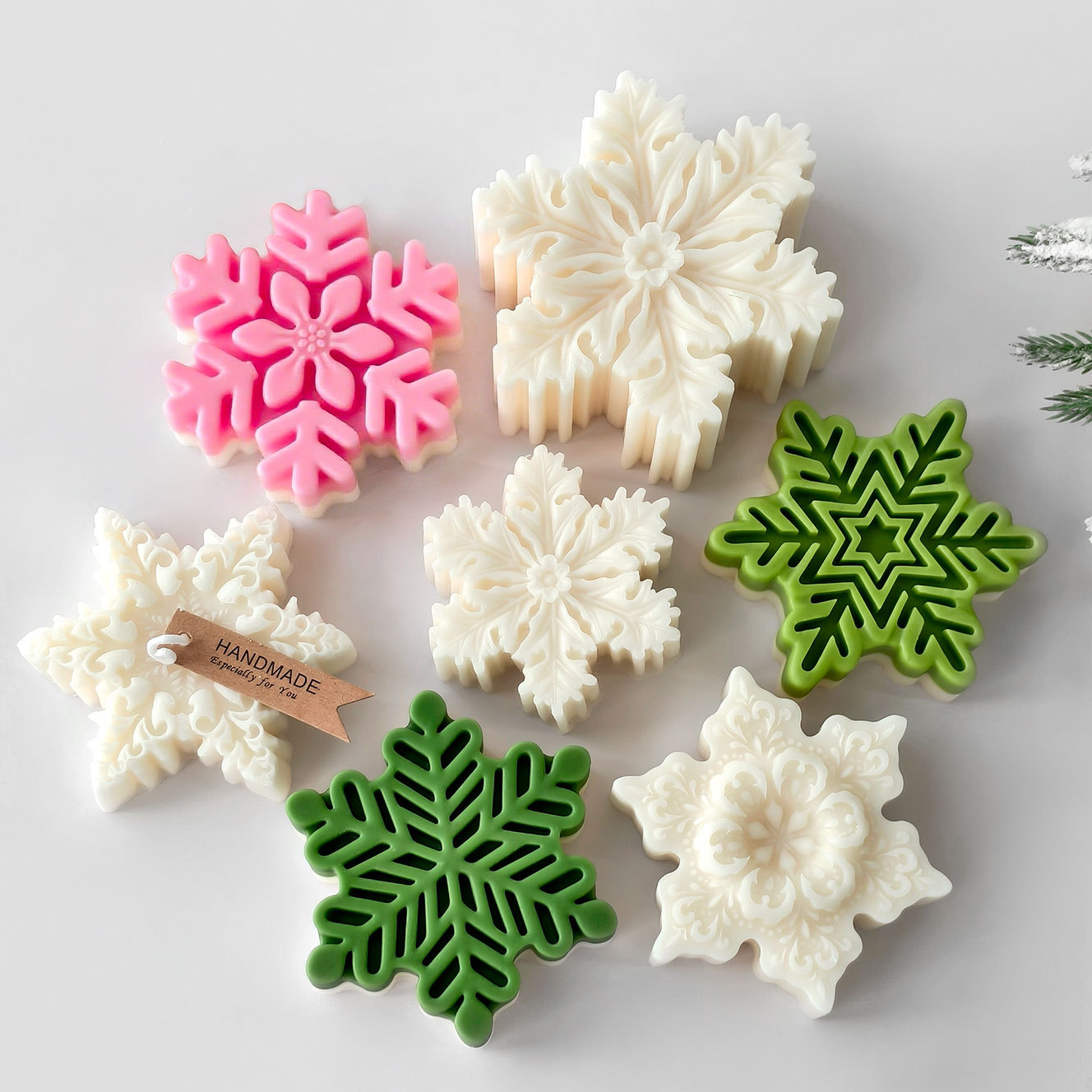 Christmas Snowflake Pillar Can - огляд і ціна Soap Making Scents